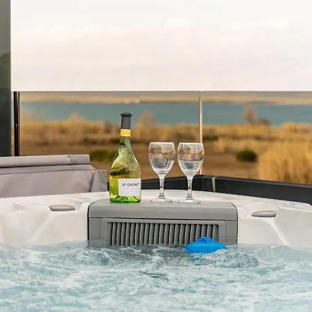 Willa Seaview Mar With Pool, Jacuzzi And Sauna