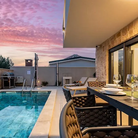 Seaview Mar With Pool, Jacuzzi And Sauna Willa *
