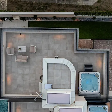Seaview Mar With Pool, Jacuzzi And Sauna * Privlaka (Zadar)