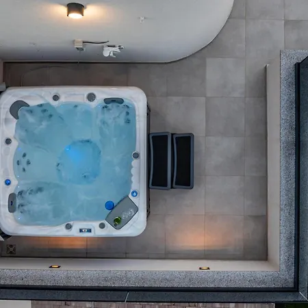 Seaview Mar With Pool, Jacuzzi And Sauna Willa